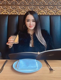 Iris Li